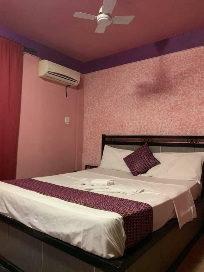 Vlv International Guest House Kololi Kültér fotó